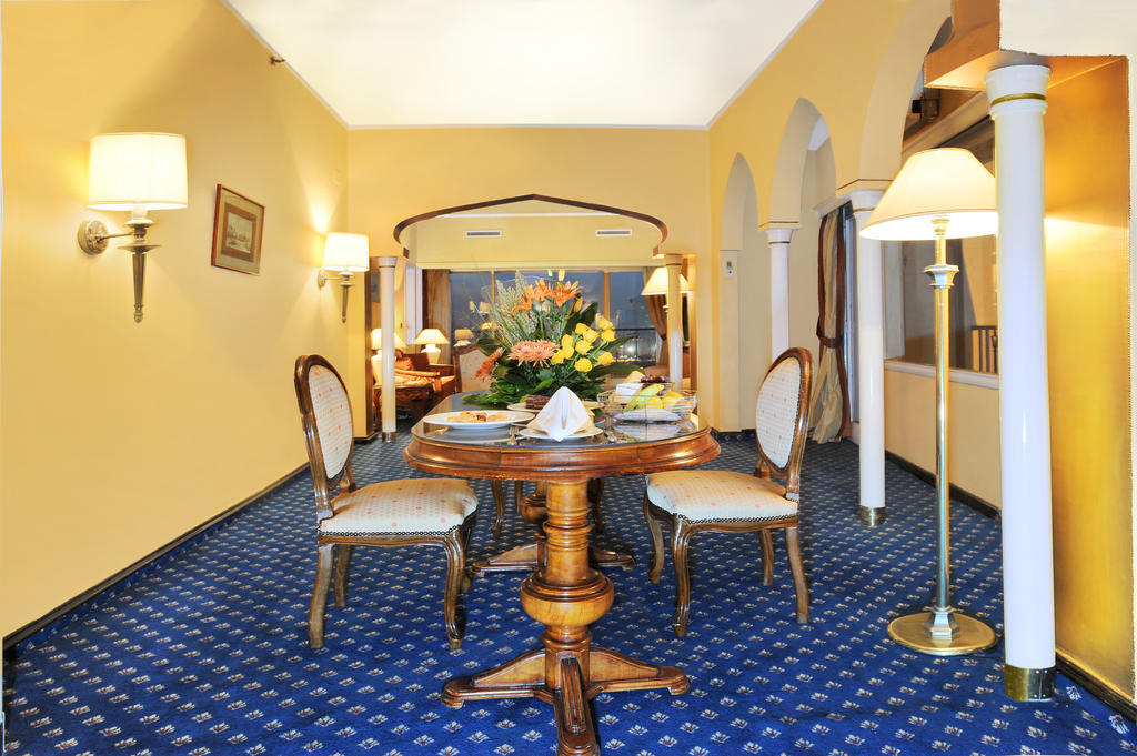 Shepheard Hotel Kahire İç mekan fotoğraf